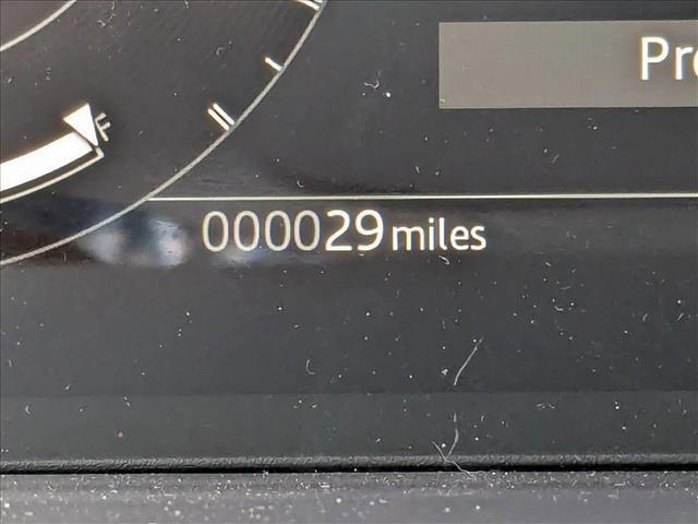 new 2025 Land Rover Discovery car, priced at $66,878