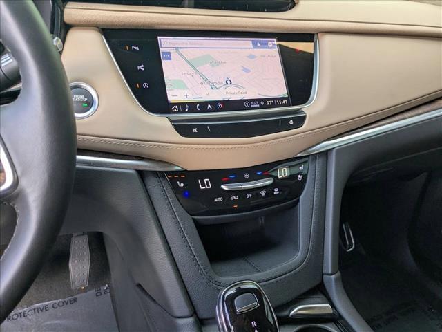 used 2024 Cadillac XT5 car, priced at $45,000