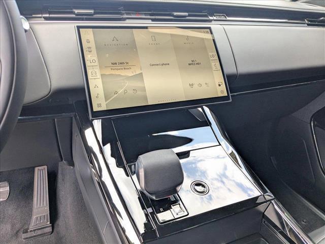 new 2025 Land Rover Range Rover Sport car, priced at $137,300