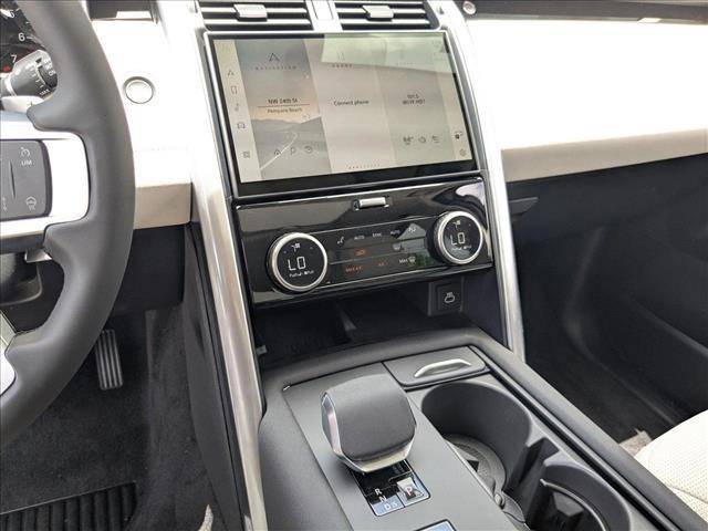 new 2025 Land Rover Discovery car, priced at $61,825