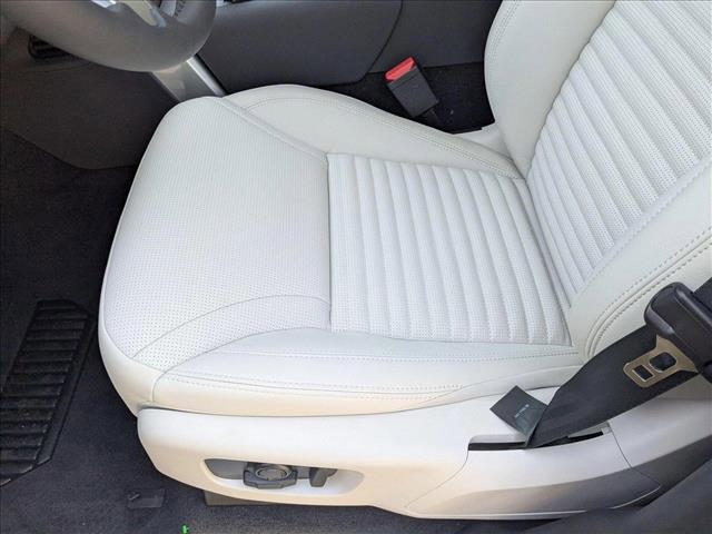 new 2025 Land Rover Discovery car, priced at $62,318