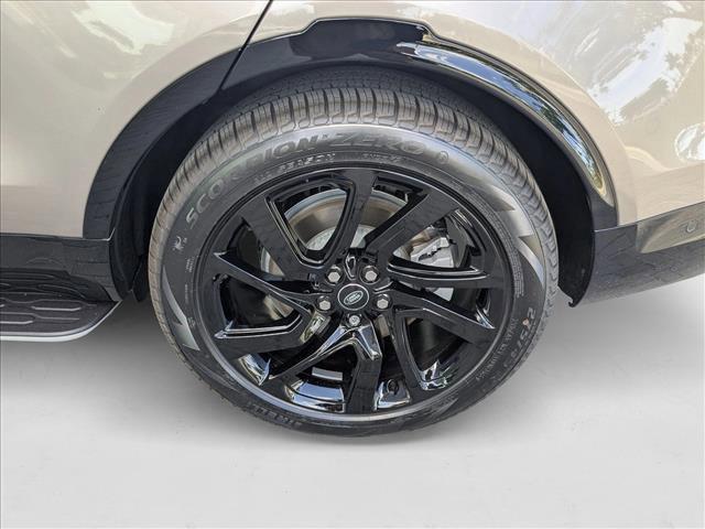 new 2025 Land Rover Discovery car, priced at $75,393