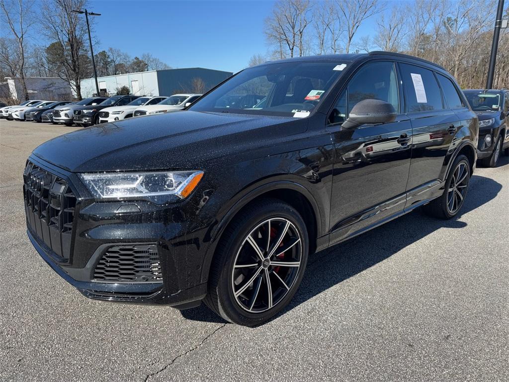 used 2022 Audi SQ7 car, priced at $49,990