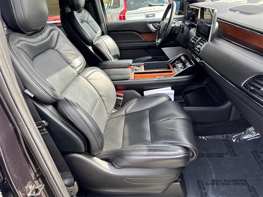 used 2019 Lincoln Navigator car, priced at $36,590