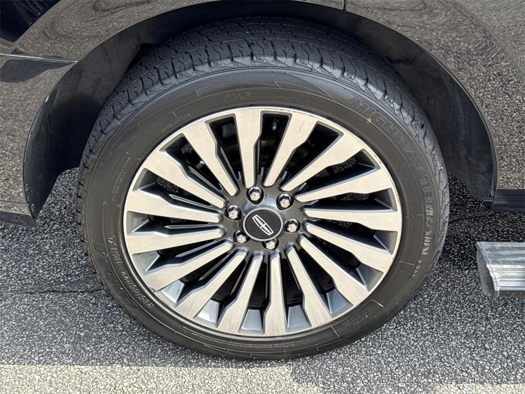 used 2019 Lincoln Navigator car, priced at $36,590