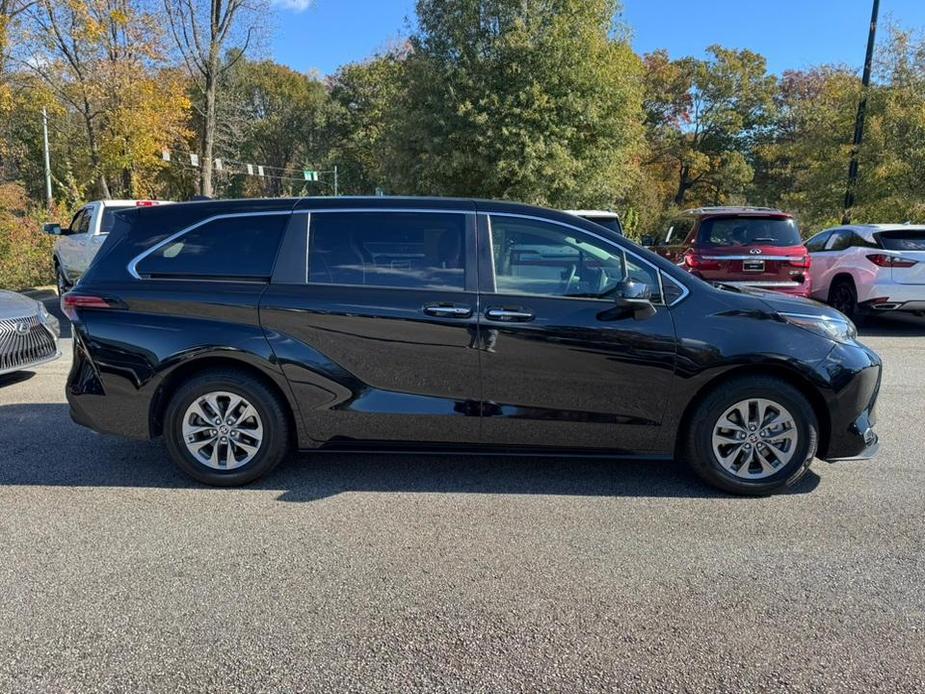 used 2022 Toyota Sienna car, priced at $38,400