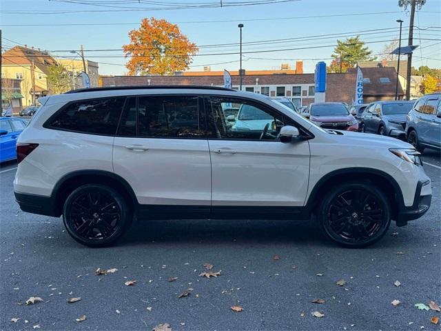 used 2022 Honda Pilot car, priced at $36,990