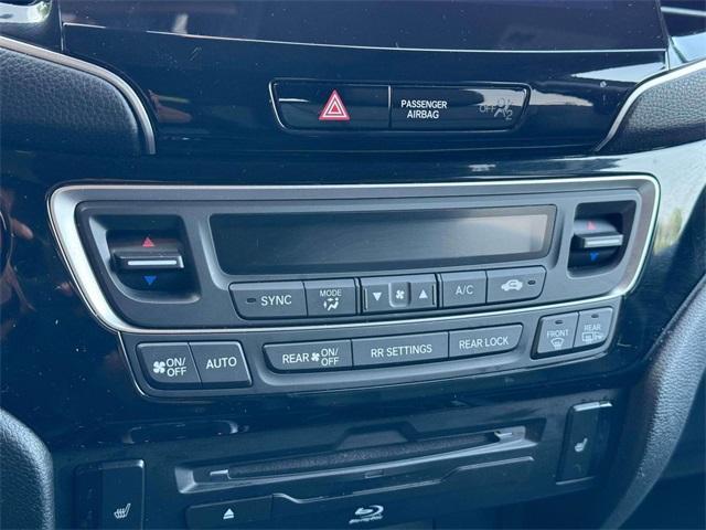 used 2022 Honda Pilot car, priced at $34,990