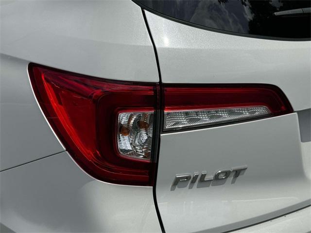 used 2022 Honda Pilot car, priced at $29,727