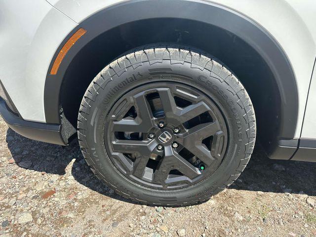 new 2026 Honda CR-V Hybrid car, priced at $40,705