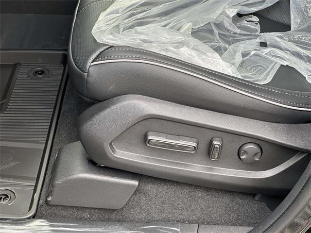 new 2025 Honda Pilot car, priced at $55,305