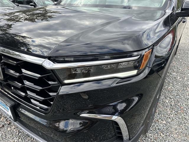 new 2025 Honda Pilot car, priced at $55,305