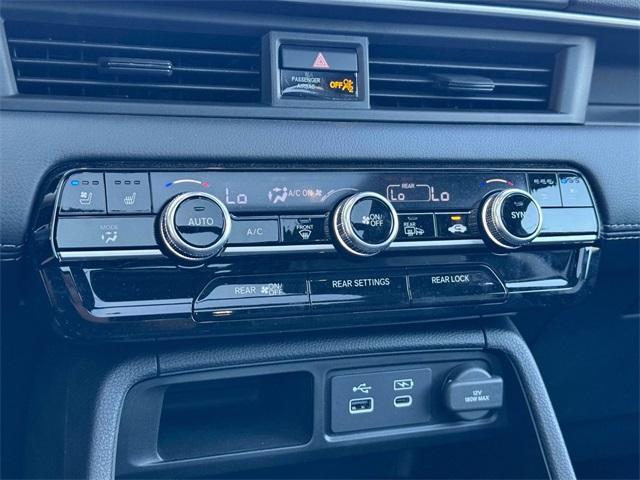 new 2025 Honda Pilot car, priced at $55,715