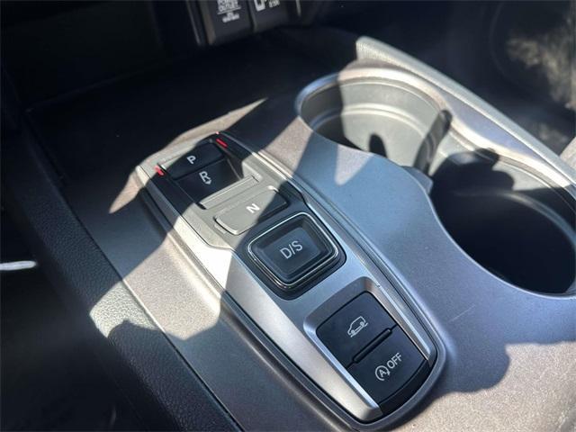 used 2022 Honda Pilot car, priced at $27,389