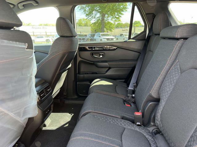 new 2025 Honda Pilot car, priced at $44,250