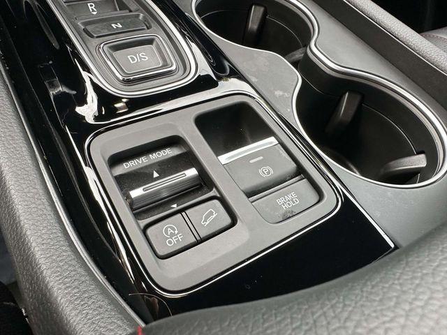 used 2025 Honda Pilot car, priced at $48,768