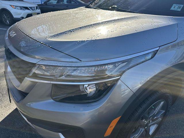 used 2023 Kia Seltos car, priced at $17,990