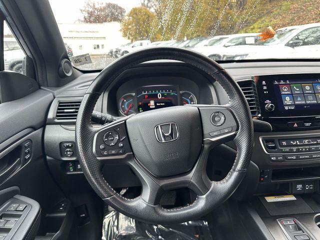 used 2022 Honda Pilot car, priced at $31,990