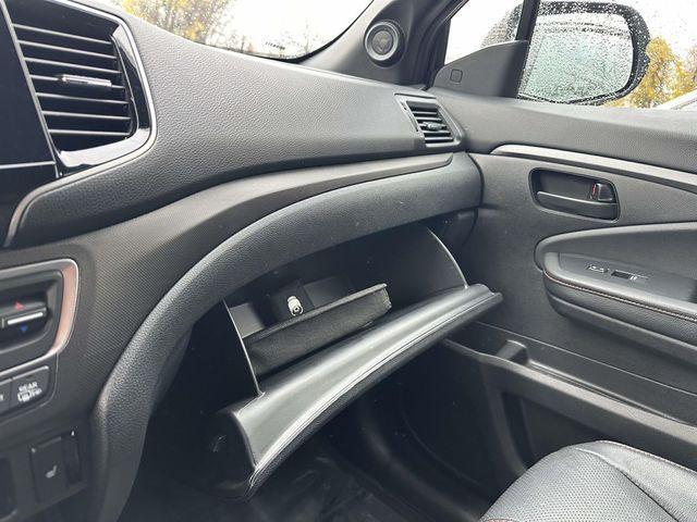 used 2022 Honda Pilot car, priced at $31,990