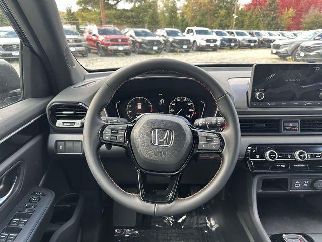new 2025 Honda Pilot car, priced at $43,795