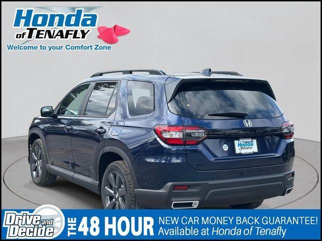 new 2025 Honda Pilot car, priced at $43,795
