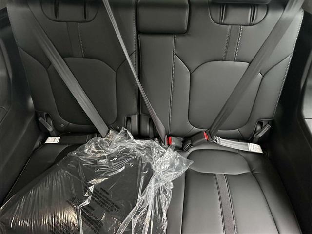 new 2025 Honda Pilot car, priced at $50,200
