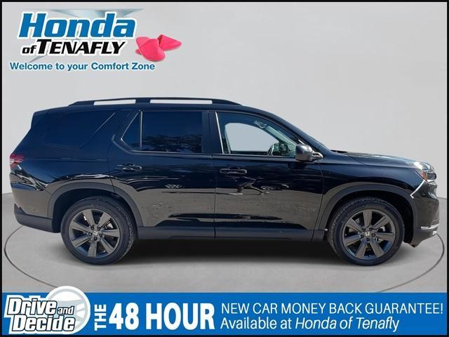 new 2025 Honda Pilot car, priced at $43,795