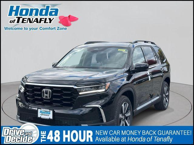 new 2025 Honda Pilot car, priced at $51,095