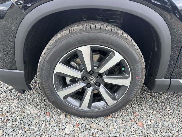 new 2025 Honda Pilot car, priced at $51,095