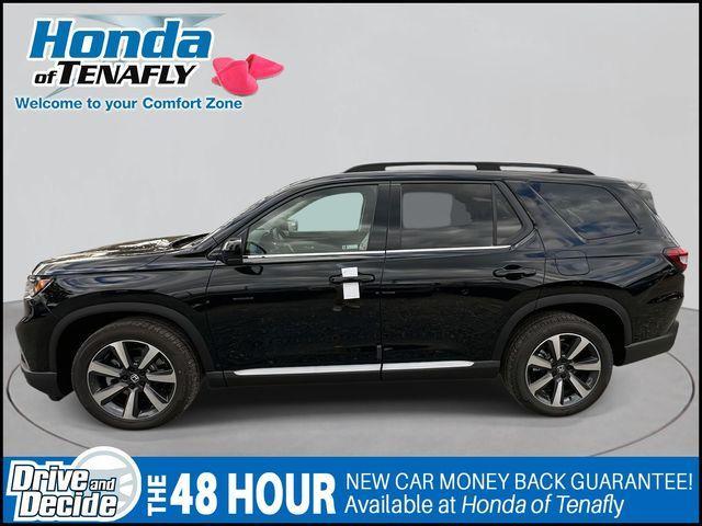 new 2025 Honda Pilot car, priced at $51,095