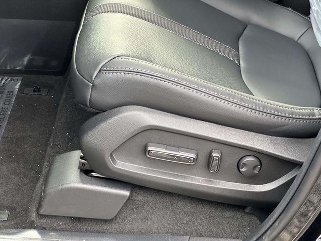 new 2025 Honda Pilot car, priced at $51,095