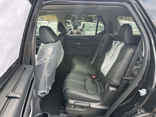new 2025 Honda Pilot car, priced at $51,095