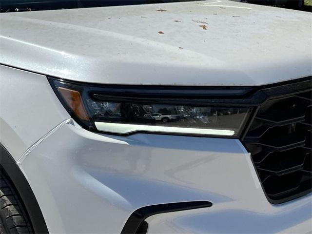 new 2025 Honda Pilot car, priced at $44,205
