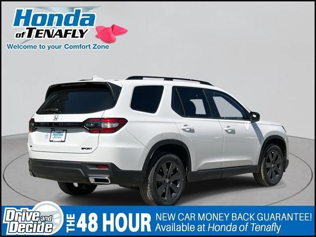 new 2025 Honda Pilot car, priced at $44,205