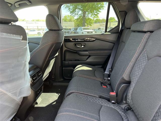 new 2025 Honda Pilot car, priced at $44,205