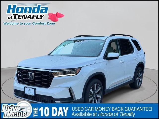 used 2025 Honda Pilot car, priced at $47,449