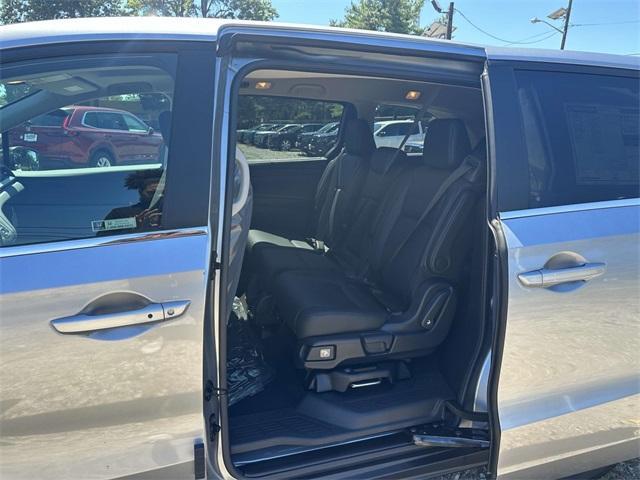 new 2026 Honda Odyssey car, priced at $44,290