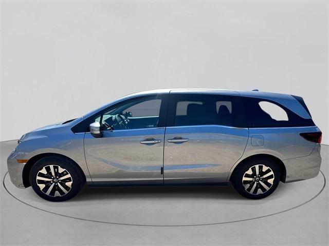 new 2026 Honda Odyssey car, priced at $44,290