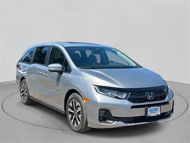new 2026 Honda Odyssey car, priced at $44,290