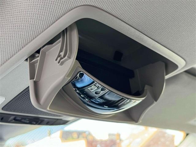 new 2025 Honda Pilot car, priced at $47,095