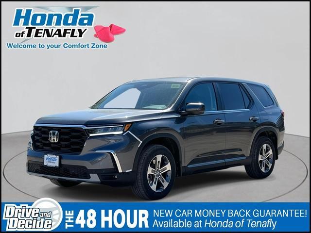 new 2025 Honda Pilot car, priced at $47,095