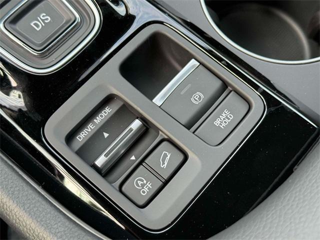 new 2025 Honda Pilot car, priced at $47,095