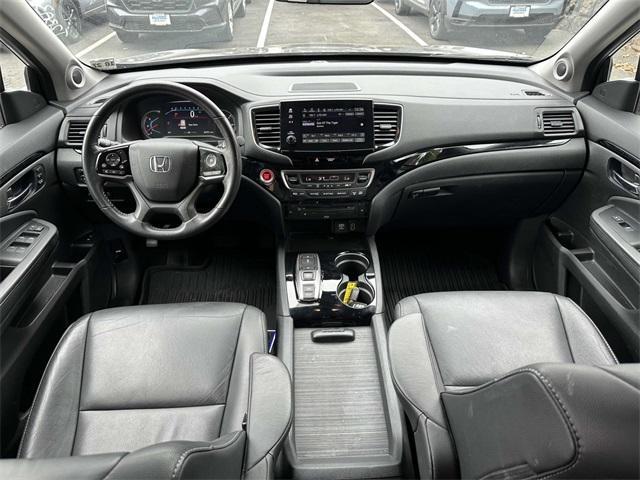 used 2022 Honda Pilot car, priced at $36,995