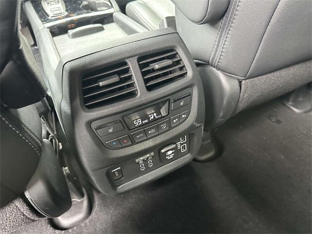 used 2022 Honda Pilot car, priced at $32,550