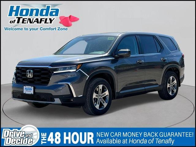 new 2025 Honda Pilot car, priced at $46,995