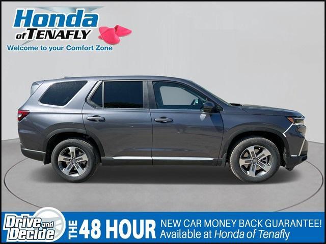 new 2025 Honda Pilot car, priced at $46,995