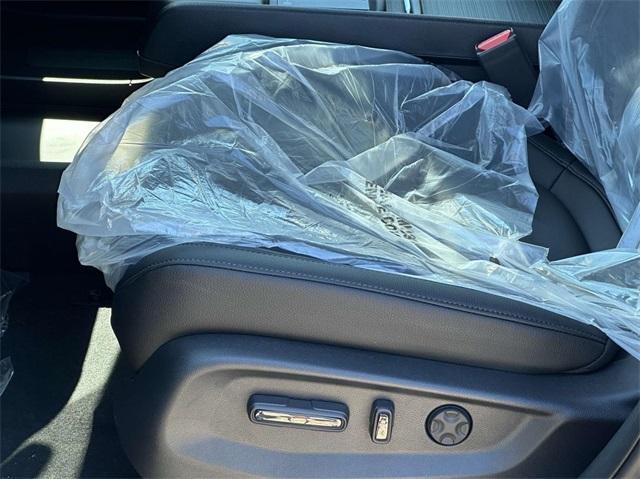 new 2026 Honda Odyssey car, priced at $44,290