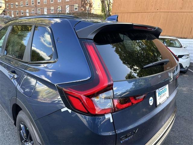 new 2026 Honda CR-V Hybrid car, priced at $41,675