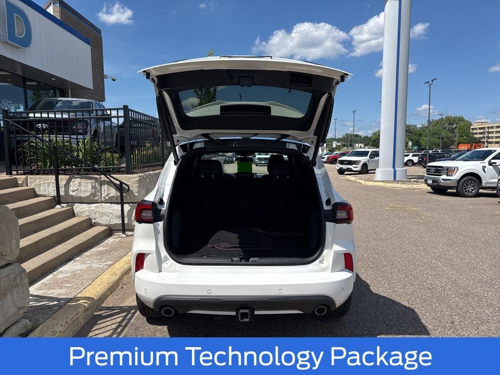 used 2023 Ford Escape car, priced at $29,416