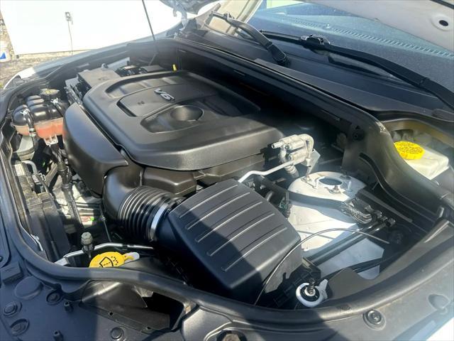used 2016 Jeep Grand Cherokee car, priced at $13,995